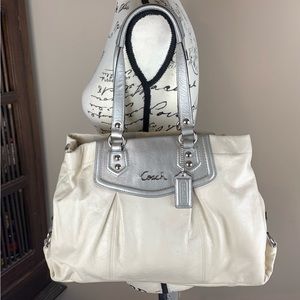 Vintage Coach Ashley Cream Leather Satchel